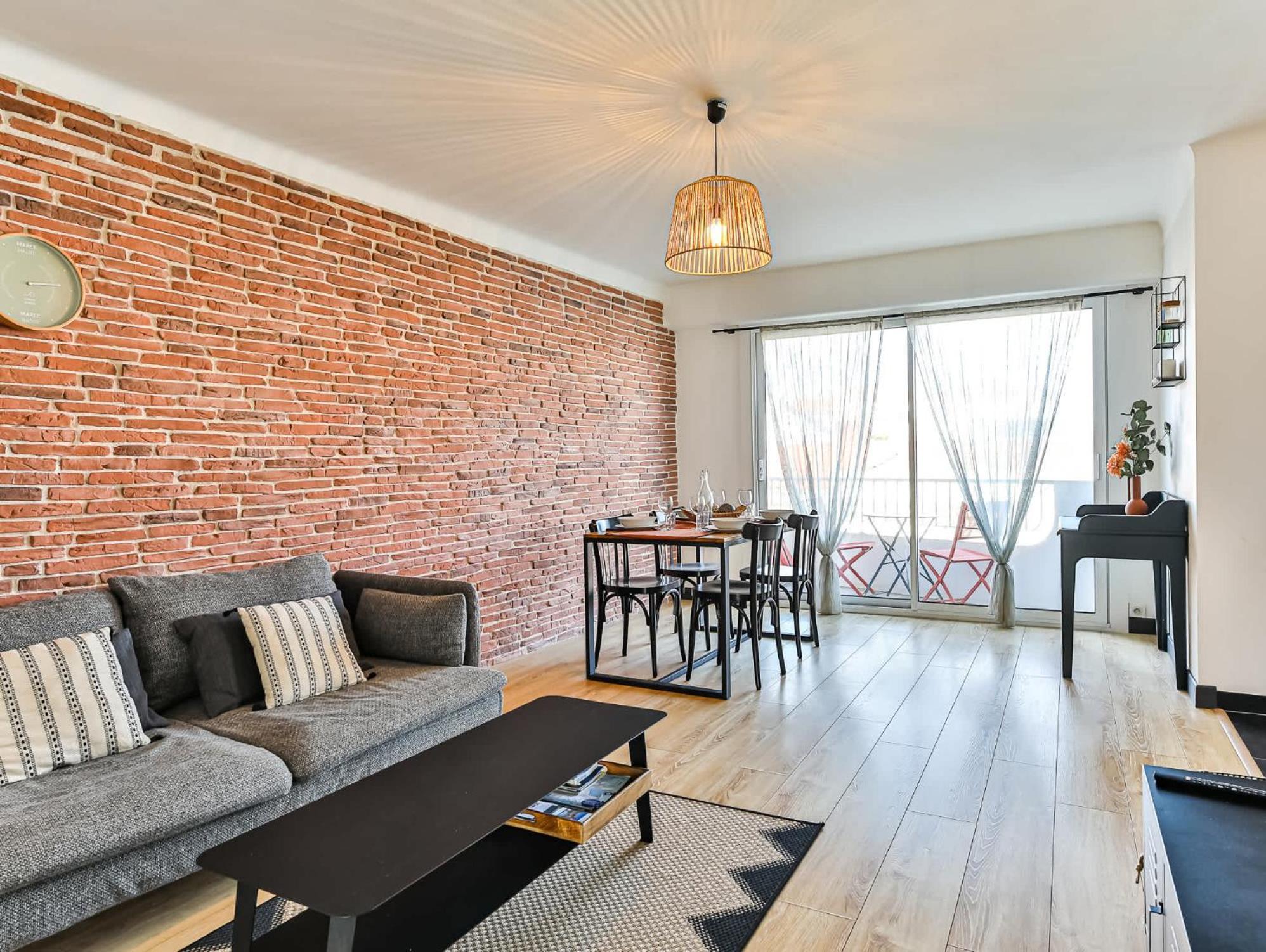 Appartement Cocooning Proche Centre Ville Et Gare لي سابلِ دولونْ المظهر الخارجي الصورة